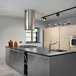 Rustic Luxury With Stunning Interior In Tinjan 别墅