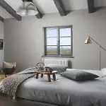 别墅 Rustic Luxury With Stunning Interior In Tinjan Kringa