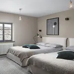 Rustic Luxury With Stunning Interior In Tinjan