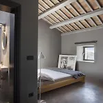 别墅 Rustic Luxury With Stunning Interior In Tinjan
