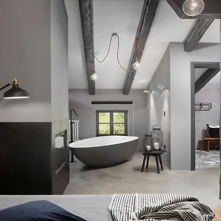Willa Rustic Luxury With Stunning Interior In Tinjan Kringa