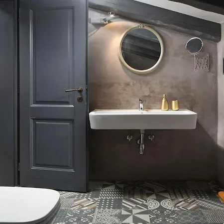 Willa Rustic Luxury With Stunning Interior In Tinjan *