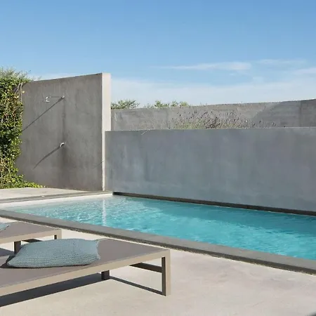 Rustic Luxury With Stunning Interior In Tinjan